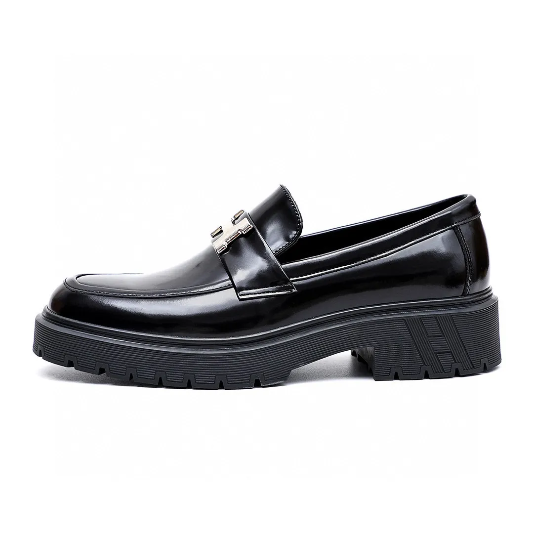 Men's shoes 💰700 💐[HERMES] popular men's shoes counter original items! The world's top brands...Luxury quality...//Fashion and high-end footwear 👍💪🏻...give you a low-key luxury comfort experience👍. The upper is made of pure Italian imported original open-edge beaded cowhide. Sweat-absorbent cowhide leather lining. Comfortable and breathable. The original rubber-plastic flower foam light outsole is high-end and classy. Luxurious and noble!! .. OEM factory shipment [Hug] stall.. Original plate. Welcome to taste..39-45 (38.45.46🉑️Customized)